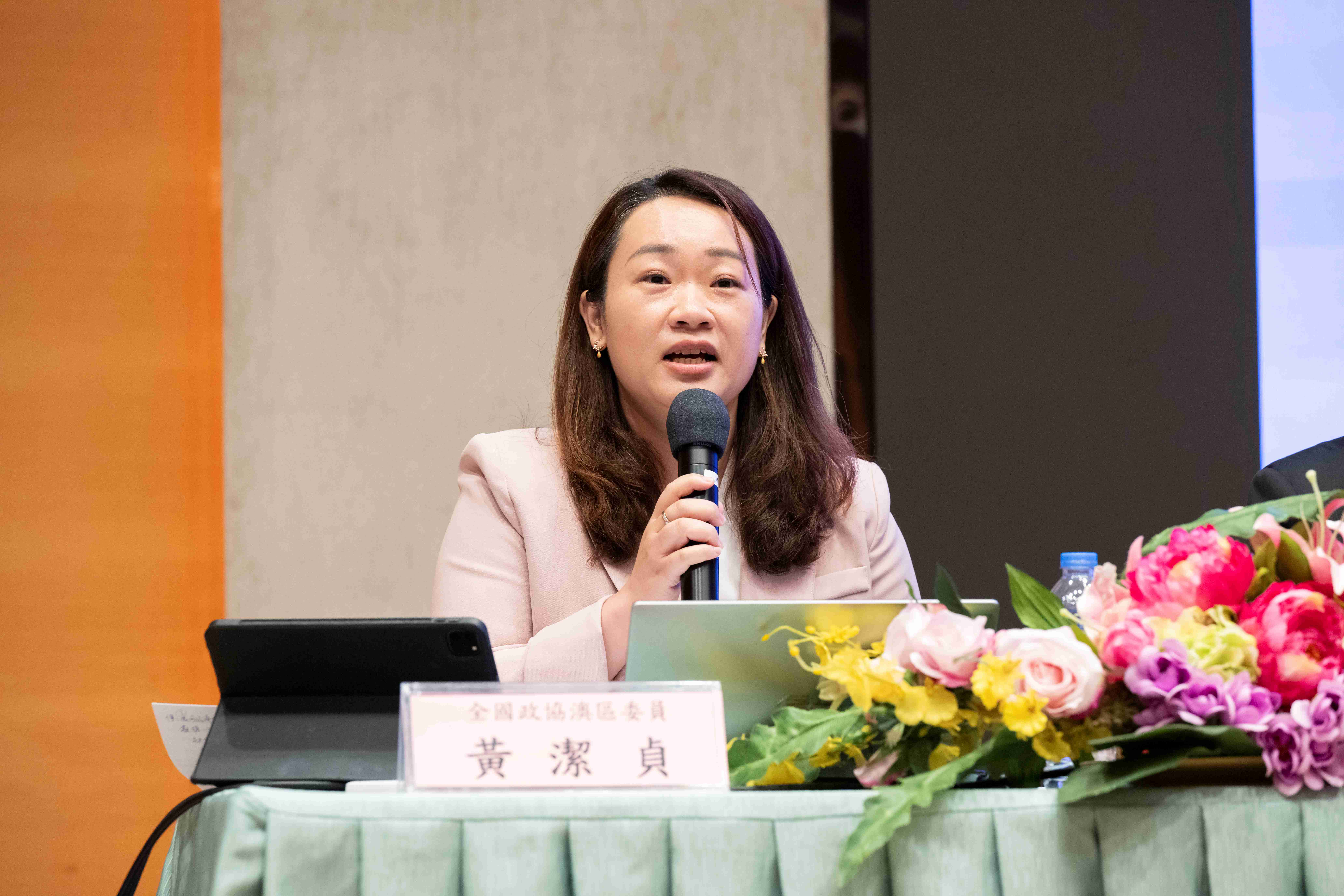 Wong Kit Cheng, member of the National Committee of the Chinese People's Political Consultative Conference (CPPCC) of Macao and member of the College Council of KWNC