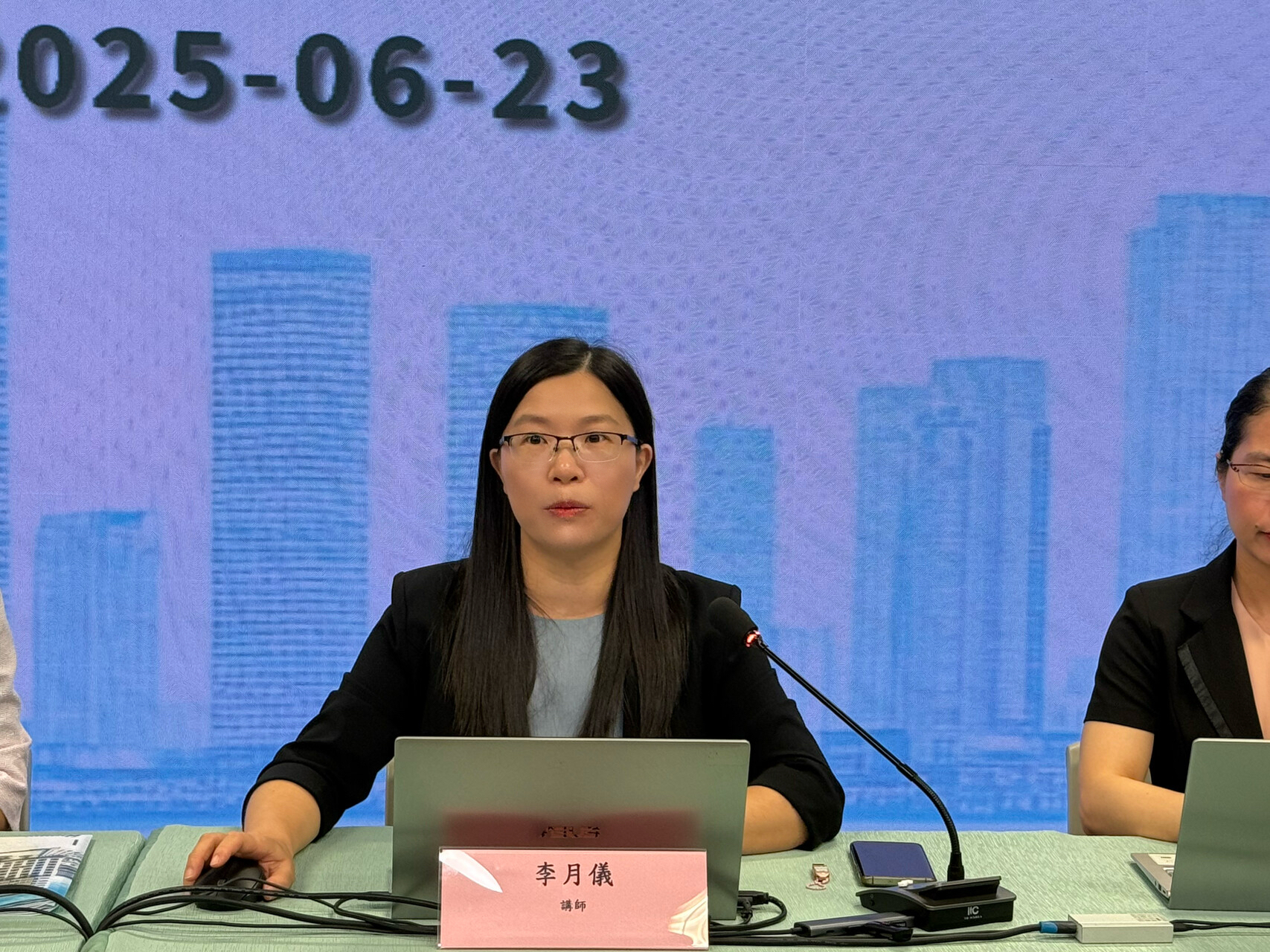 ▲李月儀講師分享跨國護理模擬教學研究成果
